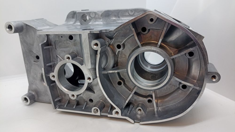 Kartery Simson S51, Obudowa silnika Simson S60, 46mm, DUELLS, nowe