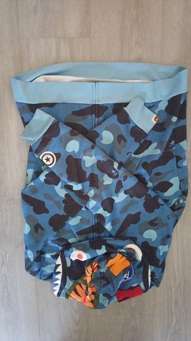 Bape shark temp.
