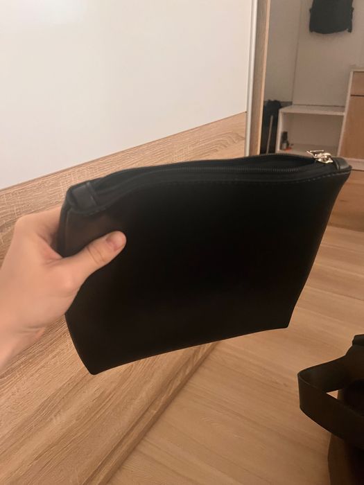 Torebka czarna z eko skóry stan super