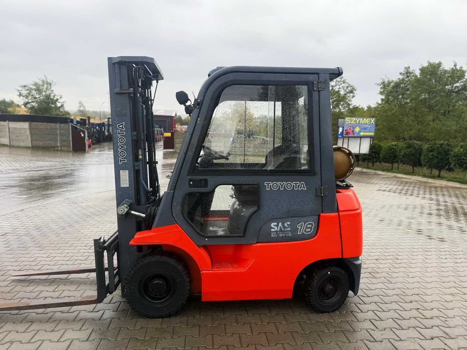 wózek widłowy TOYOTA 7FGF18 LPG 1800kg Triplex 4.70m 9900mtg 2004 rok