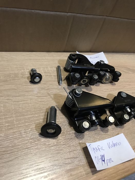 Renault Trafic Master Opel Vivaro Movano ролики бічних дверей