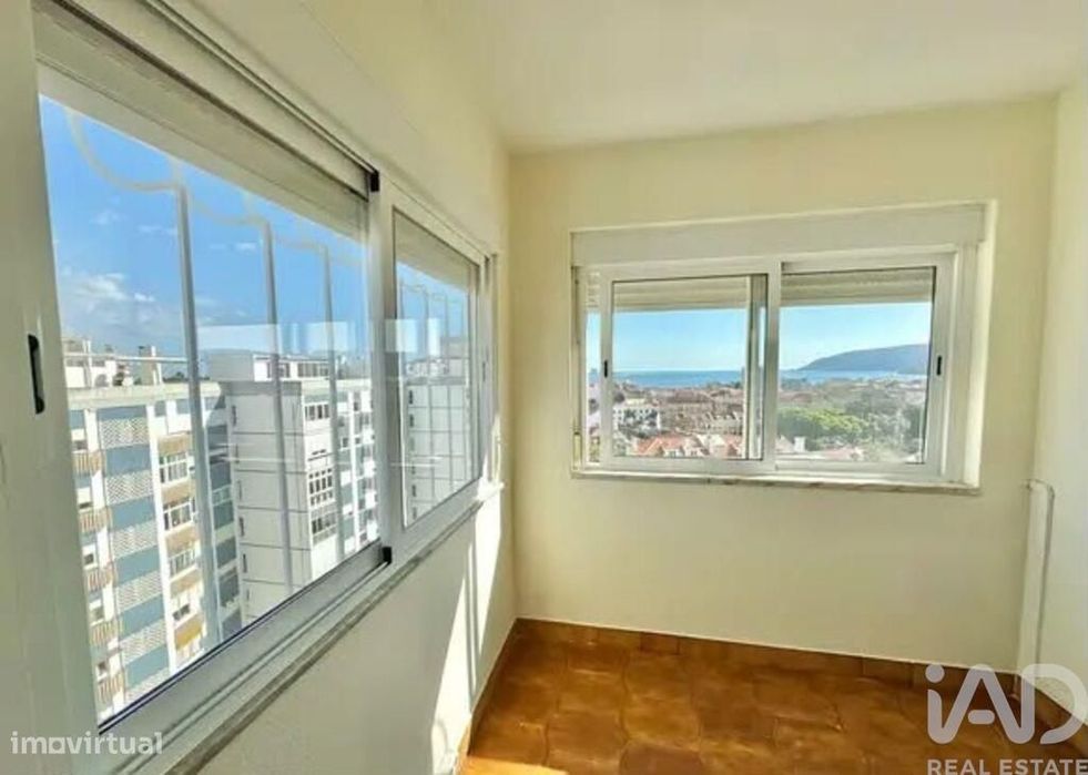 Apartamento T2 em São Sebastião de 90 m2