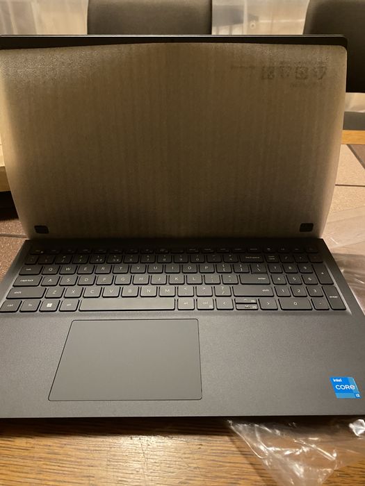 Laptop Dell vostro 15 3510