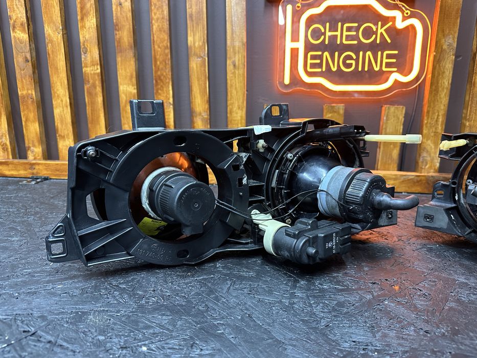 Фари БМВ Е34. Е32. Hella. Bi-led