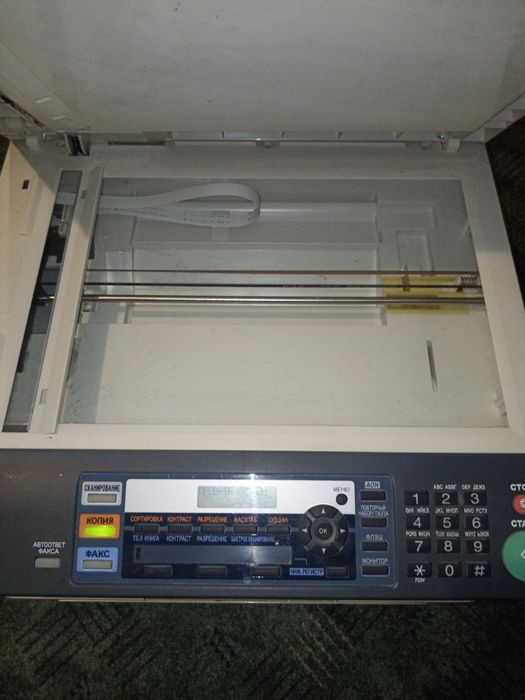 Принтер Panasonic отдам даром.