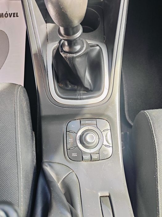 Renault Mégane Carrinha 2010 | Gasóleo | 215.000 km | 3.500€”