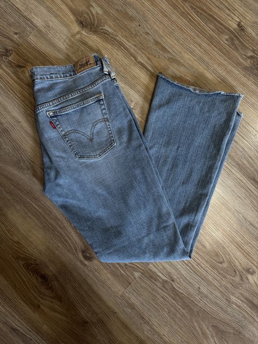 Жіночі джинси Levis 513 boot cut