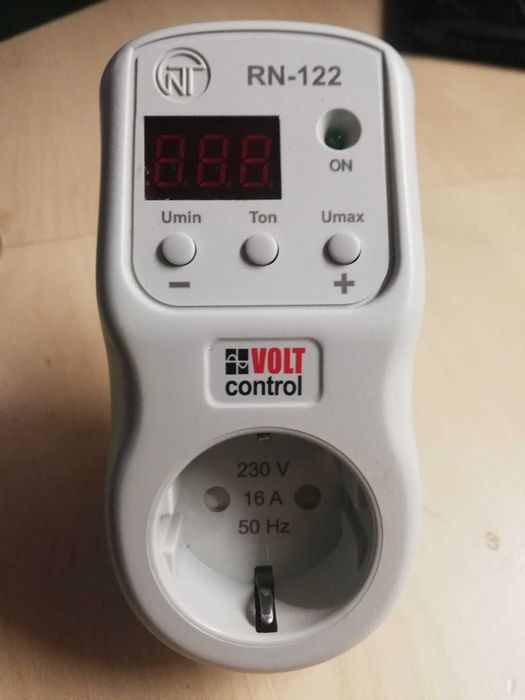 Защитное реле напряжения RN-122
