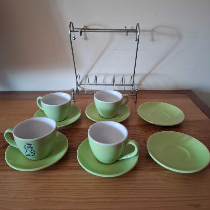 Chávenas e Pires de Café com Suporte