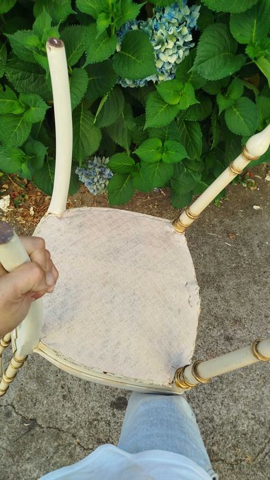 Cadeira vintage com excelente aspecto