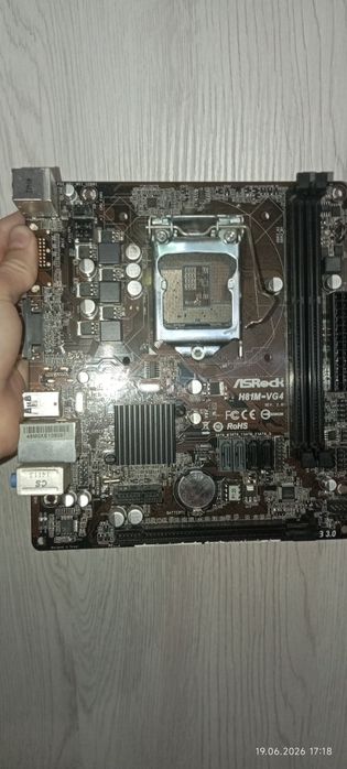Материнська плата ASRock H81M-VG4 (Socket 1150) Б/В — Робоча
