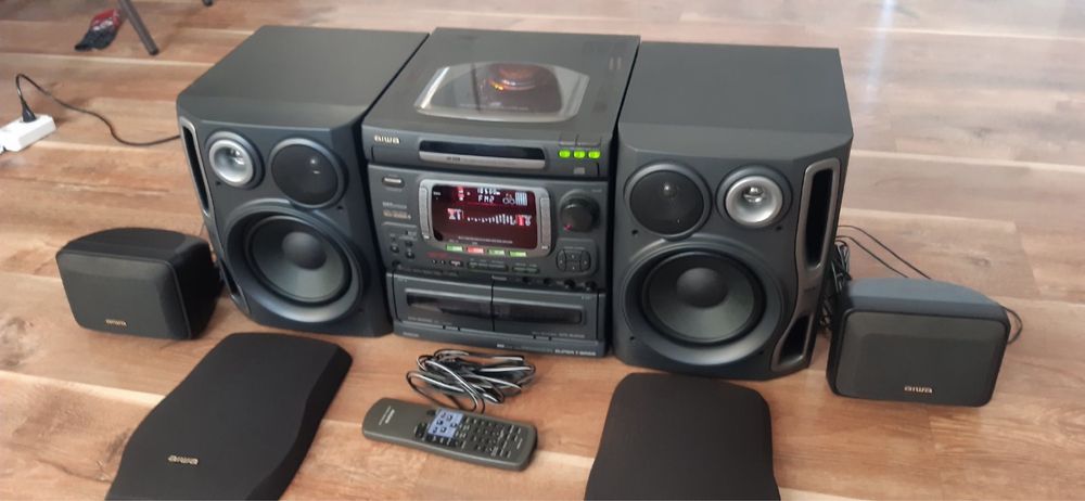 Музикальний центр айва 999мк2