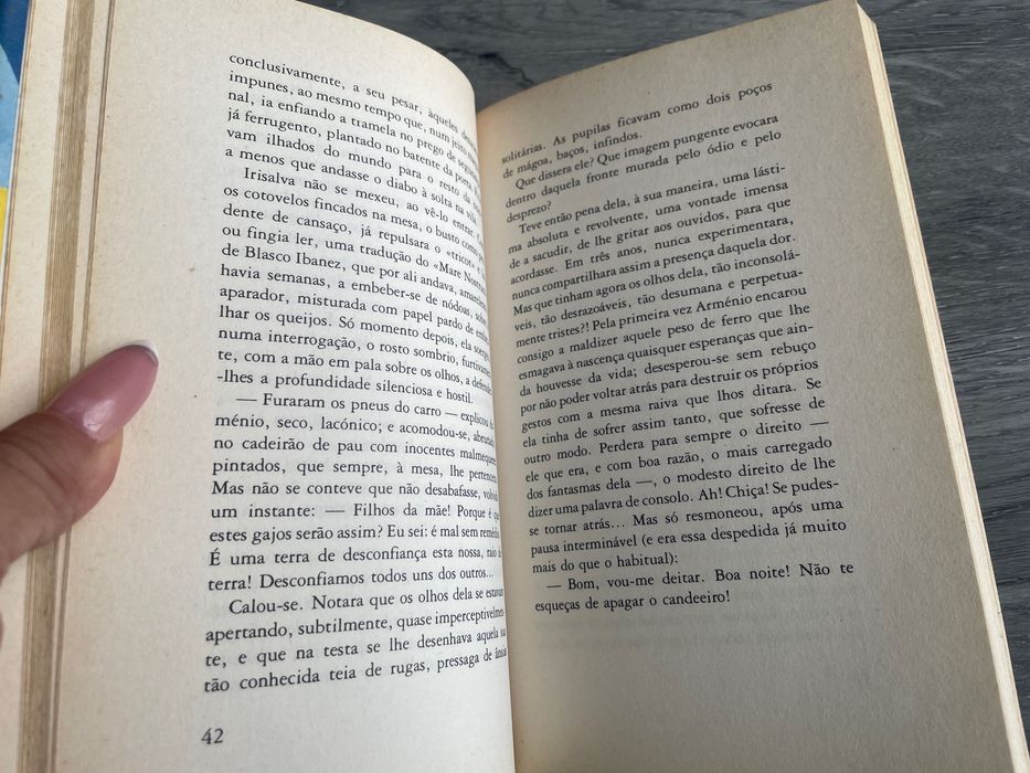 Livro: Bastardos do Sol - Urbano Tavares Rodrigues