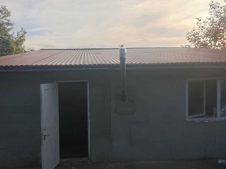 Земельна ділянка з будинком