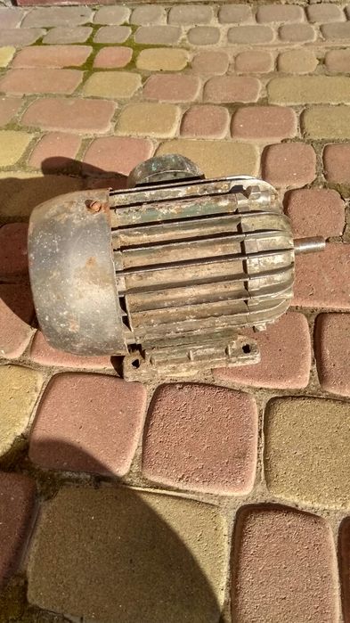 Двигун електричний 380в Б/У