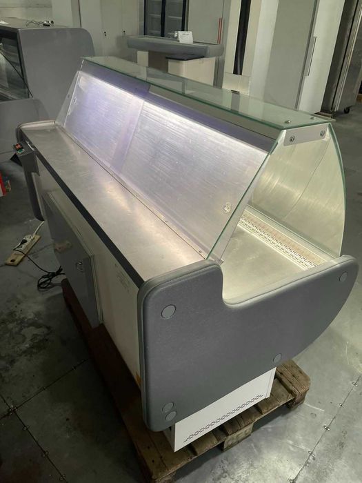 Холодильна вітрина 1,5 м Б/У