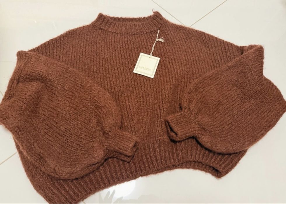 Sweter bufiasty rękaw chmurka