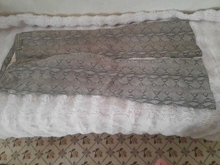 Casaco e calça em pele natural