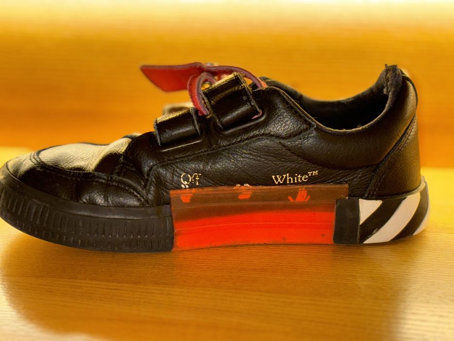 Кросовки off-white