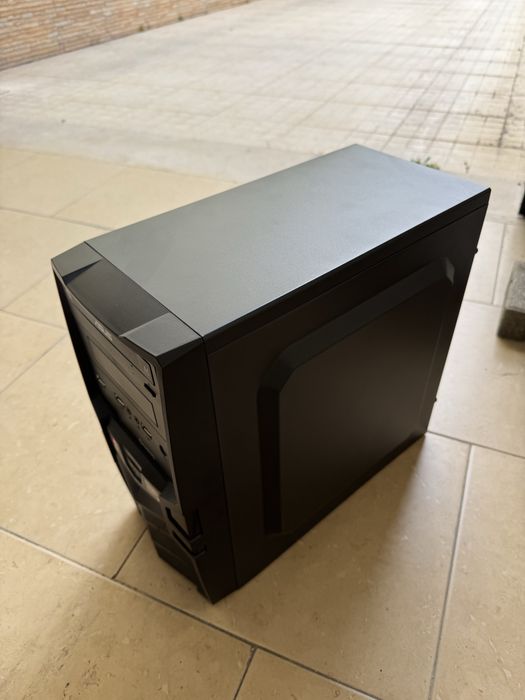 Caixa computador com leitor cd