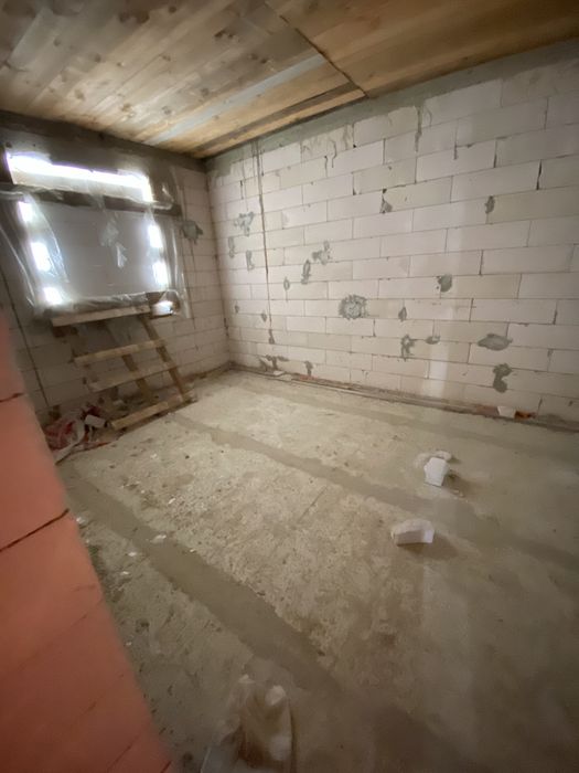 Продається незавершене будівництво