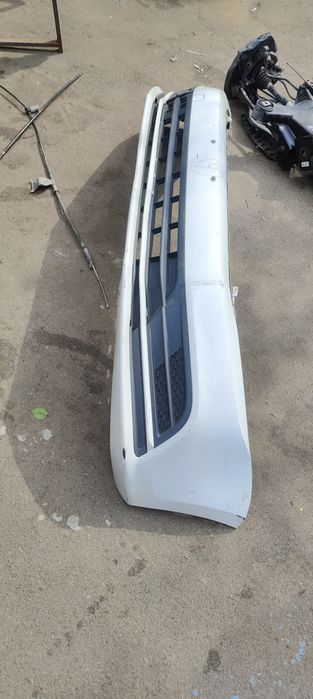 Бампер передний VW Jetta 6 оригинал бу целый рейсталинг