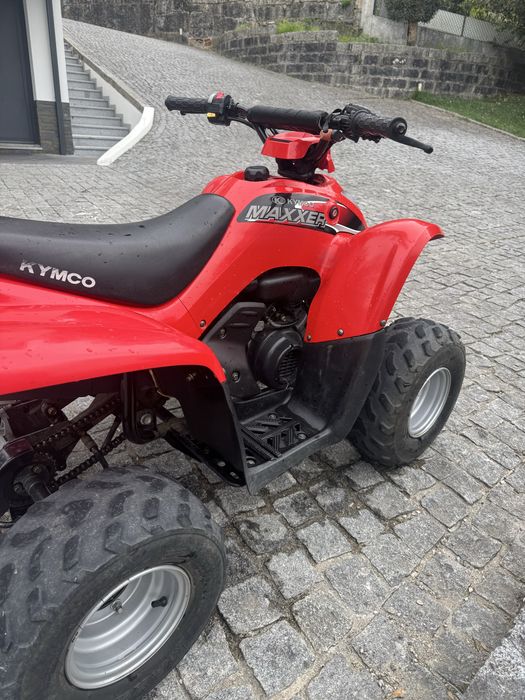 Kymco Maxxer 50 ( Moto 4 )