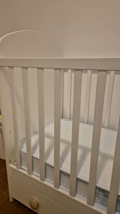 Berço IKEA mais colchão da Zippy 1.20.m/60cm