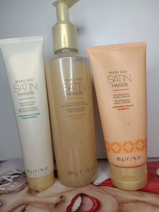 Zestaw do Pielęgnacji Dłoni Satin Hands - Orchard Peach