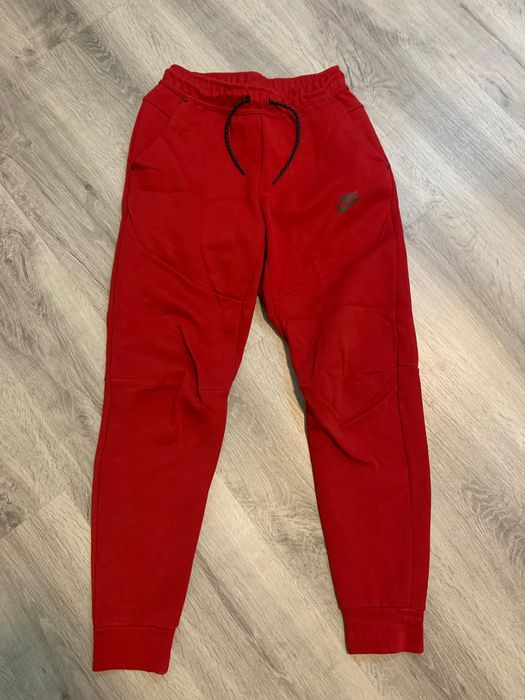 vendendo calças Nike Sportswear Tech Fleece