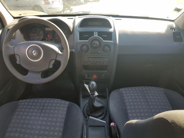 Para Peças Renault Megane Ii Caixa/Combi (Km_)