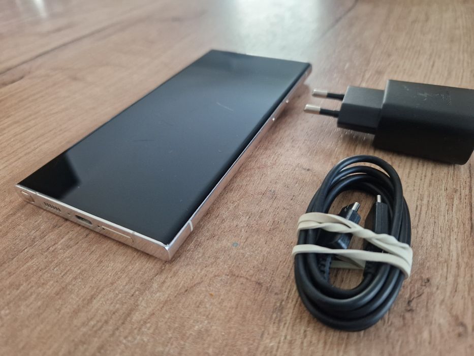 Smartfon Samsung S23 ULTRA 12/ 512gb Brak BLOKAD Gwarancja ZESTAW
