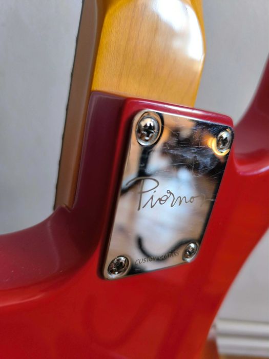 Custom Stratocaster Hardtail Reverse Dakota.