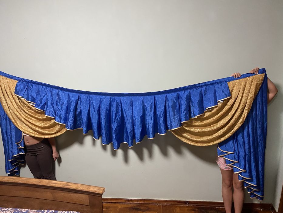 Ламбрекен на вікно