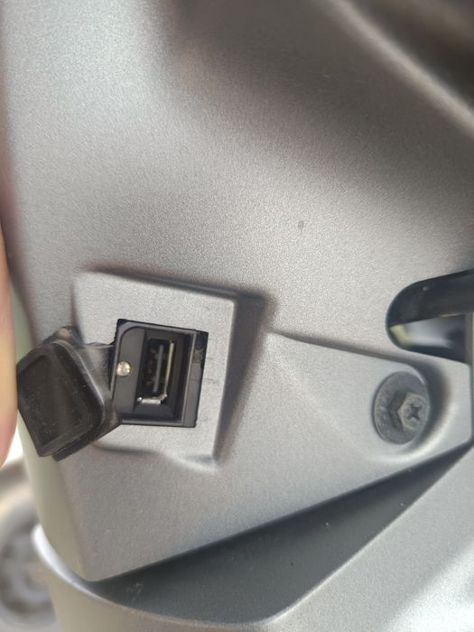 Scooter à venda ano 2022- Kymco People S (Arrefecimento líquido )