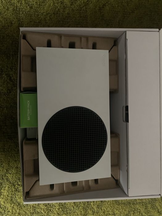 Xbox series S 512 +монітор +наушники+GAME PASS +Акамолятор геймпада