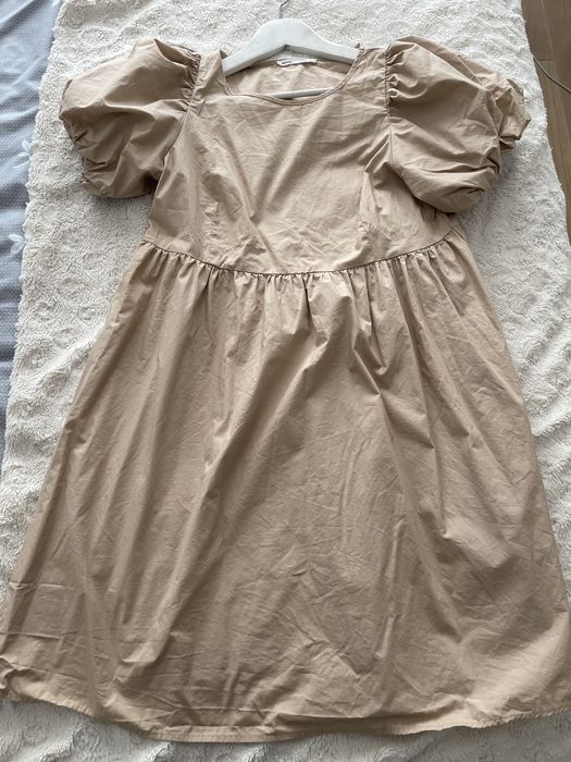 Beżowa sukienka Sinsay rozm.38