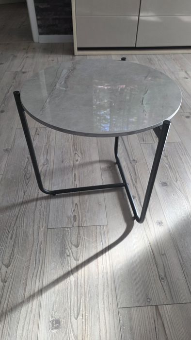 Stolik kawowy z blatem ceramicznym