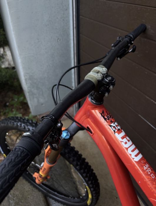 Rower Enduro Commencal Meta 29 | Fox 36 Kashima / Float X2 / Renthal Carbon