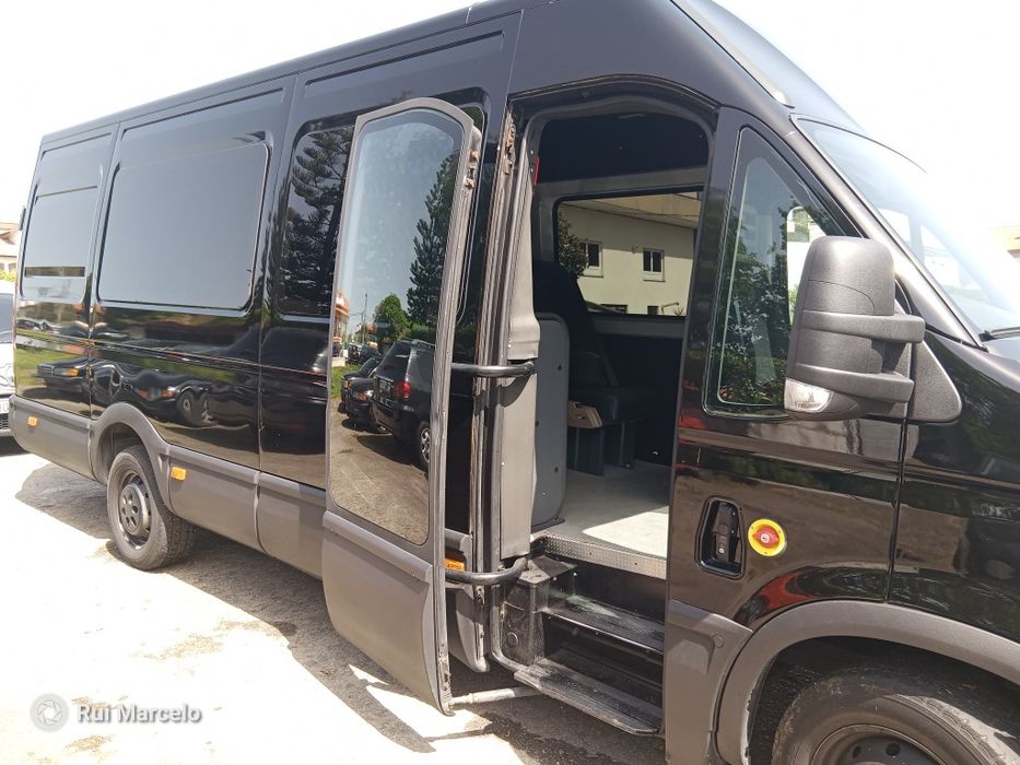Iveco daily 2.3 9 lugares