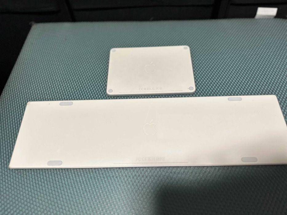 2 Teclados Apple Magic Keyboard + 2 Magic Trackpad – Como Novos