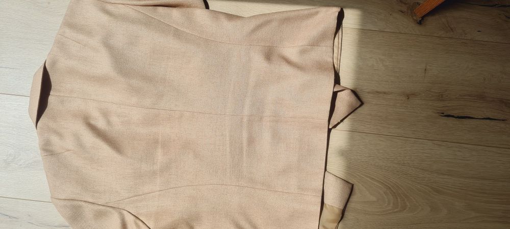 Garsonka 3-częsciowa beżowa roz 46, XL Góra, spódnica, spodnie