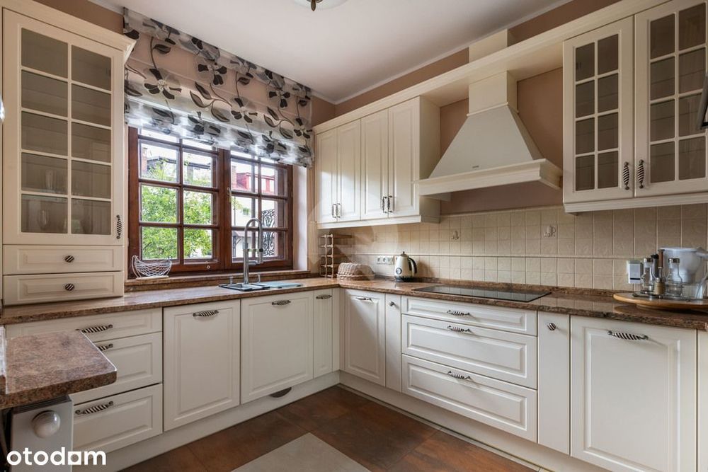 Wesoła Stara Miłosna  dom 350m2 przy Parku