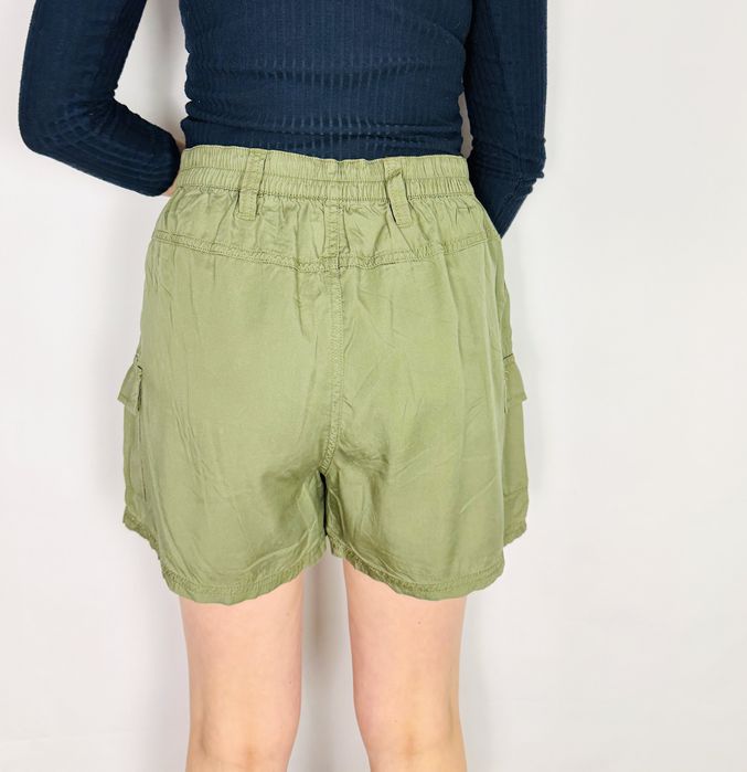 Zielone szorty cargo z wysokim stanem L 40 Denim Co.