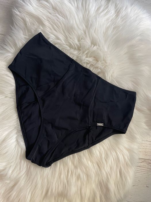 Nowe, czarne majtki - strój kąpielowy