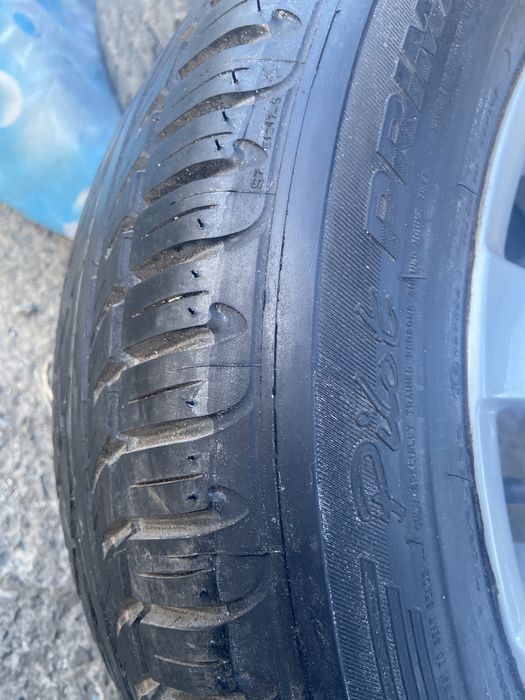 Резина два колеса  215/55R16 Michelin pilot primaci