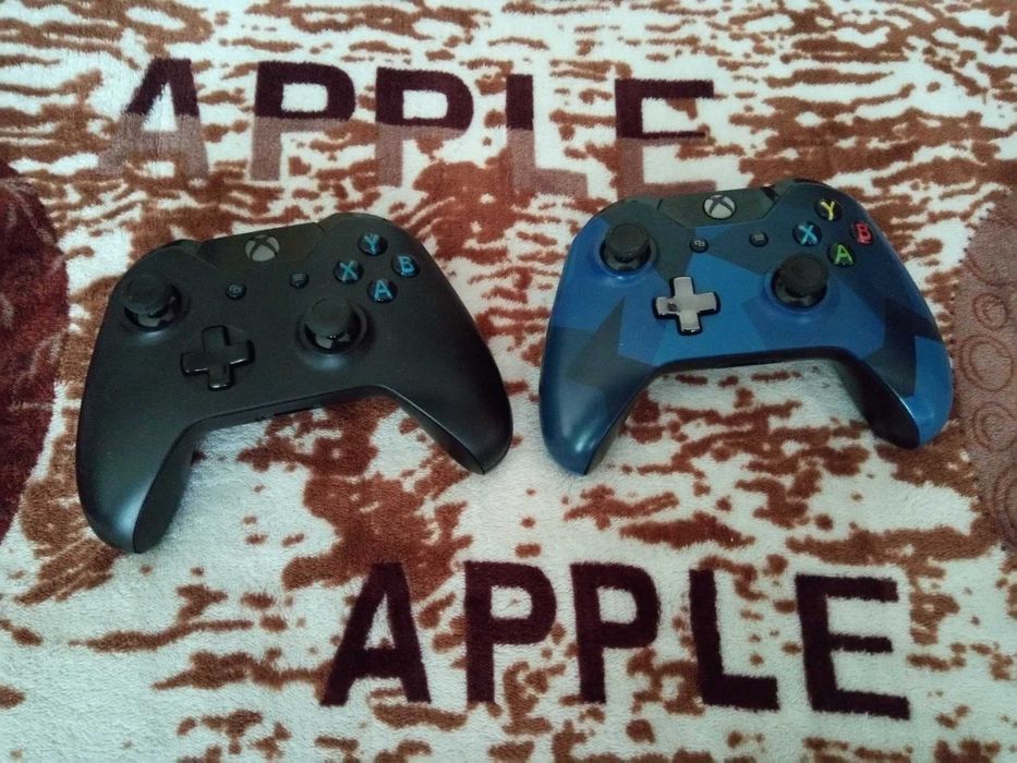 Геймпады Microsoft Xbox One (Комплект Пара)