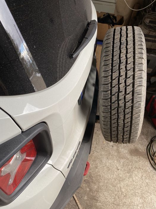 Кроншейн в квадрат під запаску Jeep Renegade