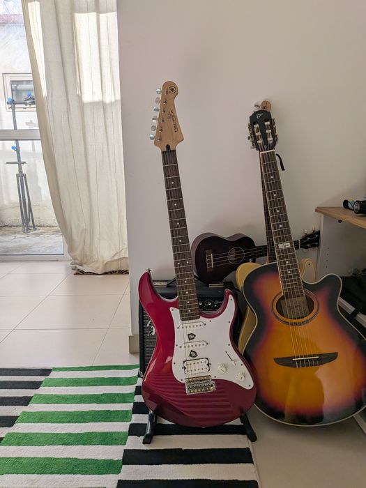 Yamaha Pacifica Vermelha
