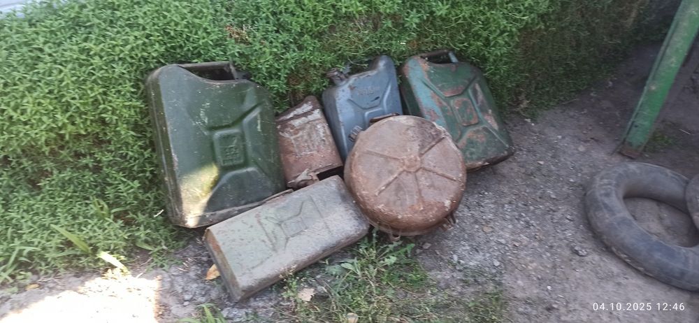 Каністри для пального